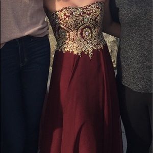 This maroon prom dress